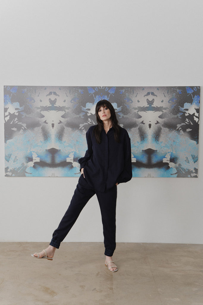  Boudica track pant in Tencel coordinated with the Jessica shirt in Tencel