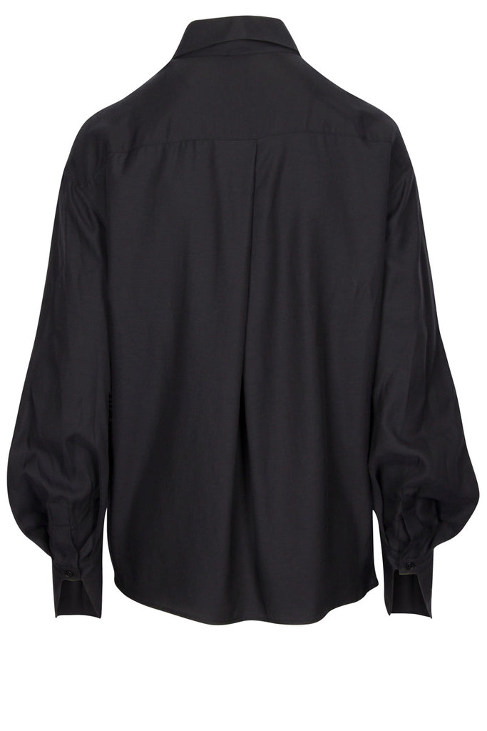 Amelia shirt, back yoke with pleat