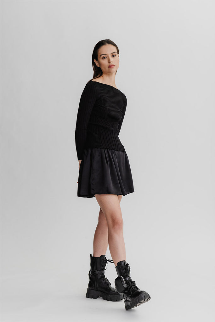 Pippa mini skirt styles with Sade black knit